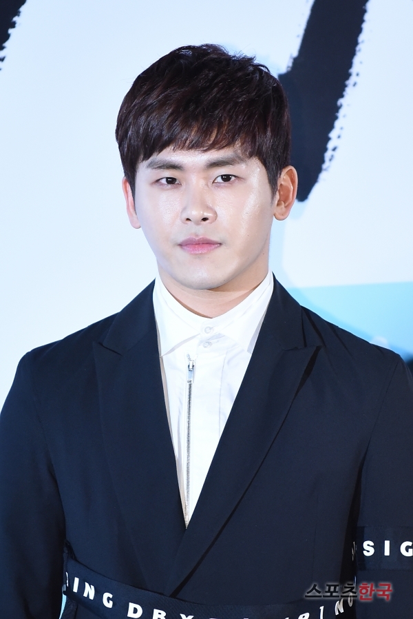 인피니트 호야 