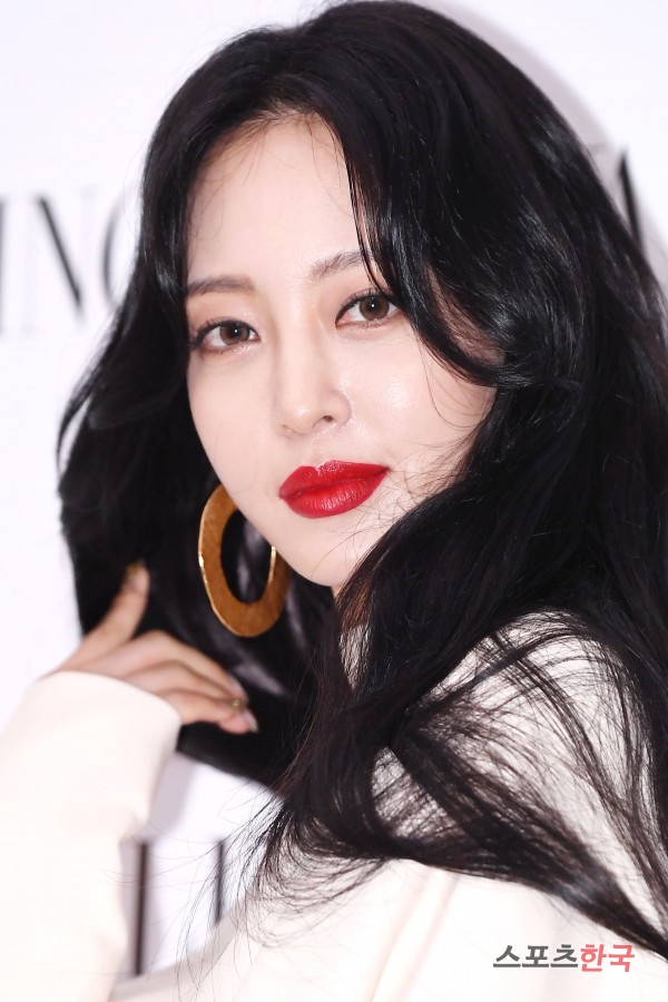 [포토] 한예슬, 강렬한 레드립