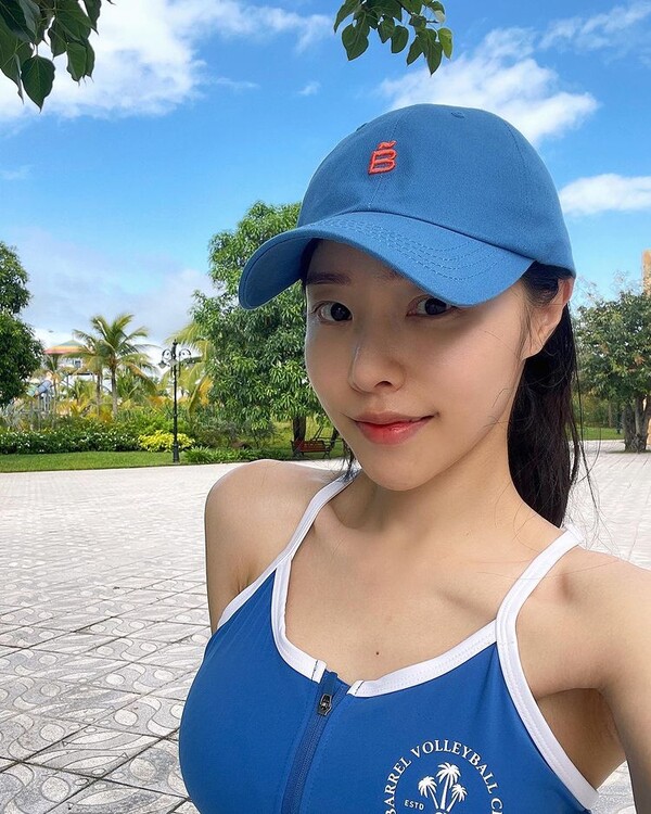 이솔이 비키니, '♥박성광'이 찍어줬나? 말랐는데 의외의 볼륨감