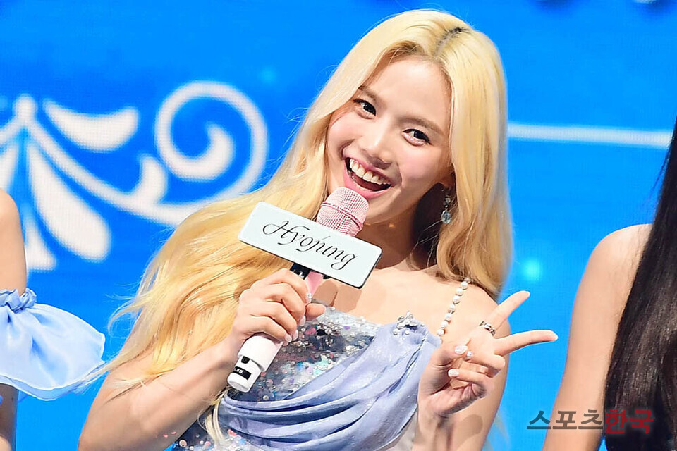 오마이걸 효정, 코로나19 확진