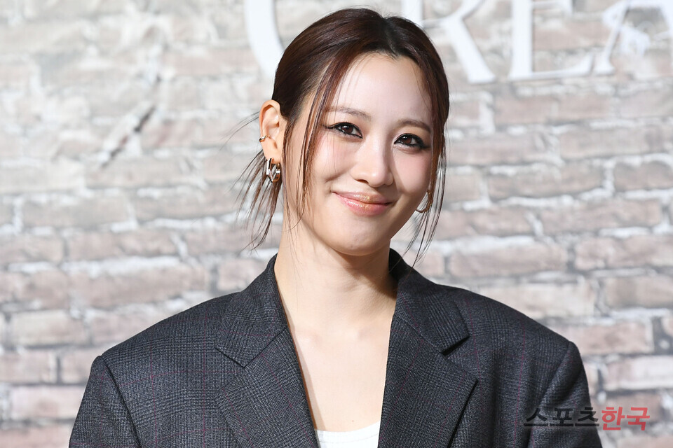 수현, 따뜻한 눈빛