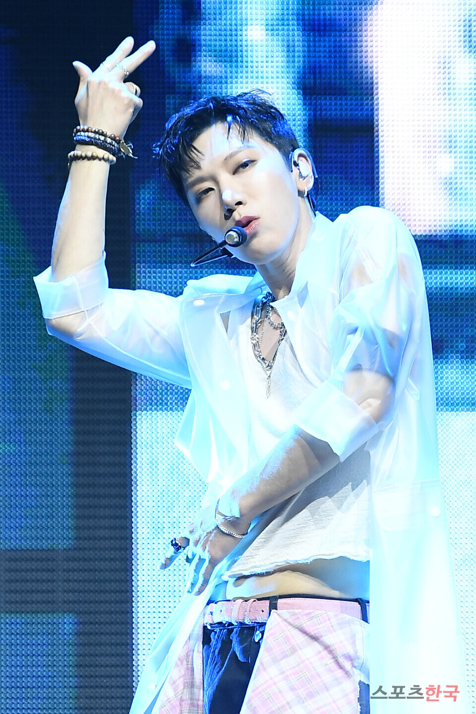 NCT 텐, 눈빛에 취한다