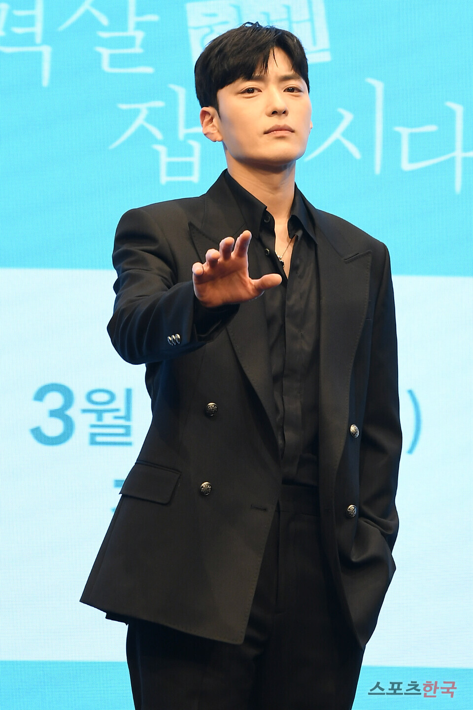 장승조, 그윽한 눈빛