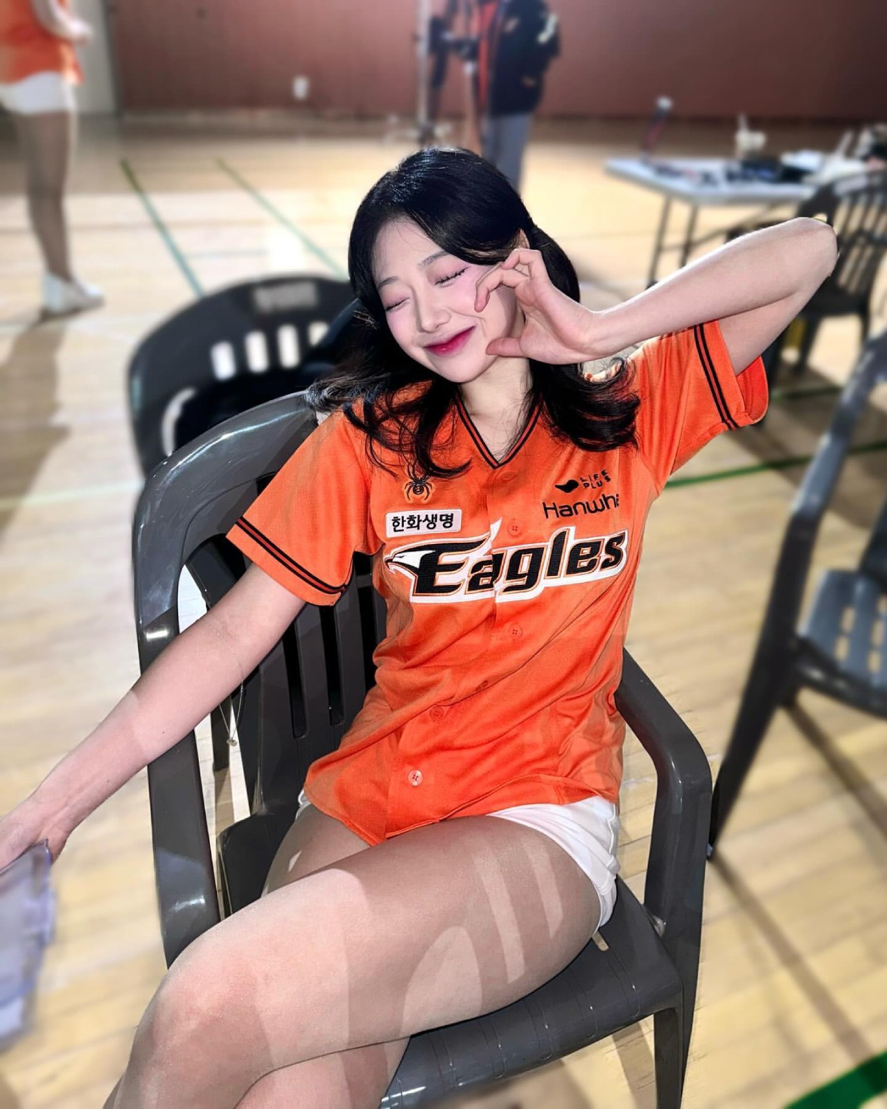 치어리더 우수한, 핫팬츠가 타이트한 꿀벅지 '후끈'