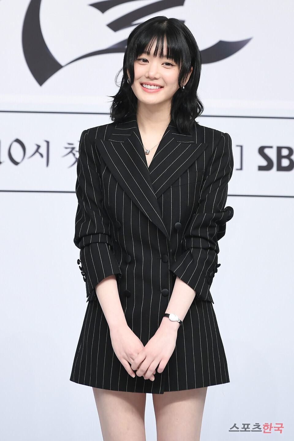 SBS 새 금토드라마 ‘7인의 부활’ 제작발표회에 참석한 배우 이유비. ⓒ이혜영 기자 lhy@hankooki.com