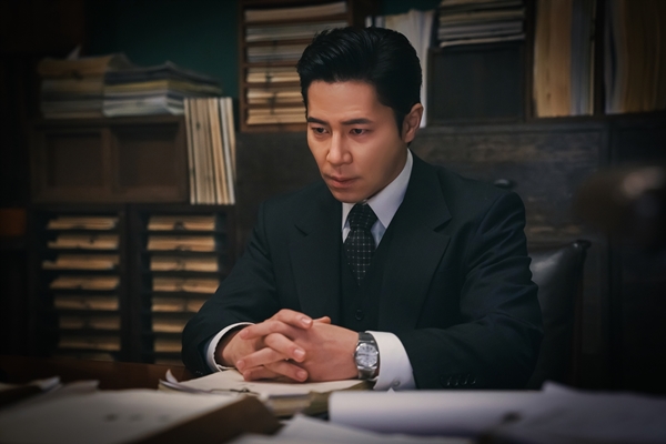 '삼식이 삼촌' 이규형, 핏빛 야망가로 빈틈없는 완벽 열연