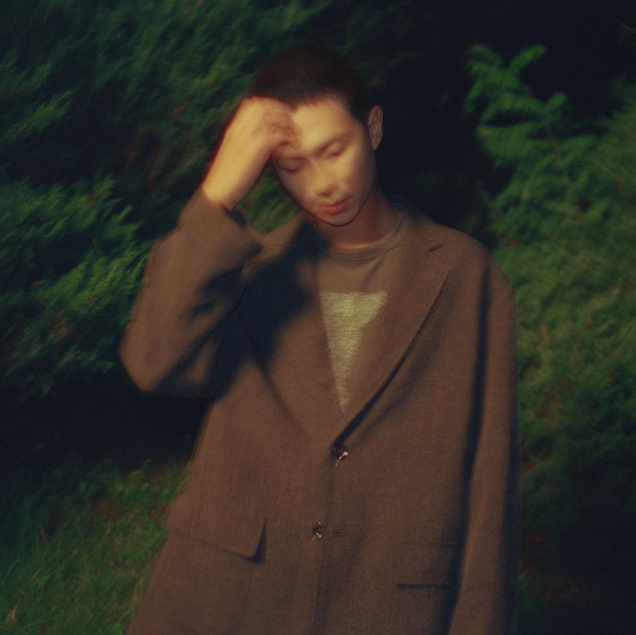 방탄소년단 RM, 솔로 2집 수록곡 뮤직비디오 공개...자유로운 런던 바이브 담아