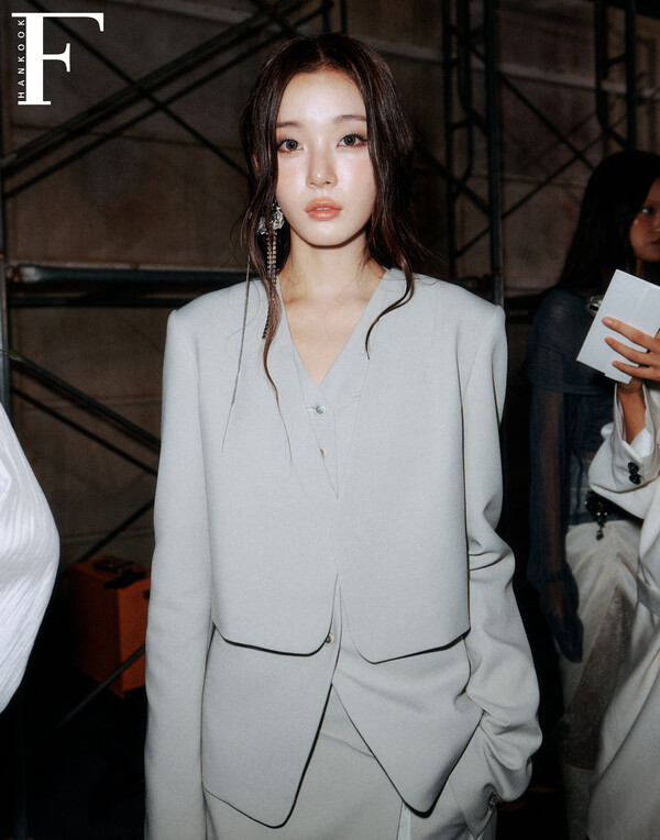 [포토] 리이(RE RHEE) 2026 S/S, 포토월 수놓은 스타들의 개성 패션