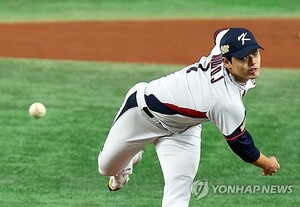위기관리능력 선보인 <b>문동주</b>, 호주전 5.2이닝 2실점 호투[APBC]
