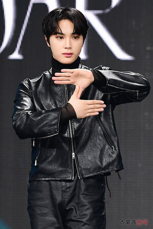 더보이즈 <b>주학년</b>, <b>허리 디스크</b> 협착으로 활동 중단
