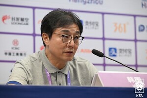 <b>정해성</b> 전력강화<b>위원장</b> "황선홍 임시감독 코치진 새판, 4월부터 올림픽 준비"