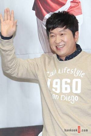 '<b>한유라</b>' <b>정형돈</b>, 가족 향한 악플 해명 "저 불쌍하게 살지 않아"