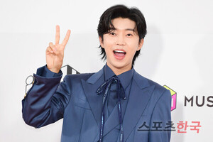 <b>임영웅</b>, 파도 파도 미담만…"<b>콘서트 연습</b>실 근처 주민들에 참외 선물"
