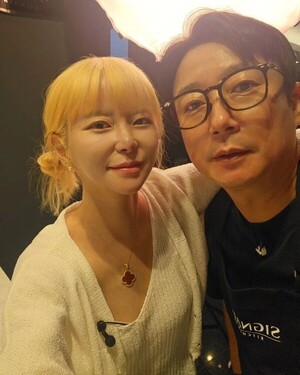 <b>이수근</b> 아내 <b>박지연</b> "<b>인공관절</b> 빠져 최고의 고통 느껴…치료 후 쉬는 중"