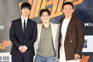 황정민X<b>정해인</b>X류승완 '베테랑2', 초강력 액션신으로 추석 흥행 정조준...