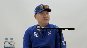 '1차전부터 <b>총력전</b> 예고' <b>박진만 감독</b> "3차전 선발투수 포함 전원 대기...