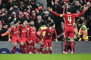 '엘리엇 결승골' <b>리버풀</b>, 릴 2-1 꺾고 UCL <b>16강</b> 직행