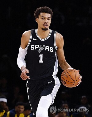 '외계인' <b>웸반야마</b>, 르브론과 함께 2025 NBA <b>올스타</b>전 출격