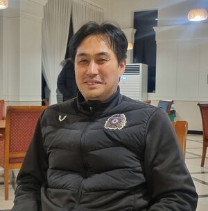첫 1부에도 '흔들리지 않는 편안함'... <b>유병훈</b>표 '안양좀비' 무서운 이유...
