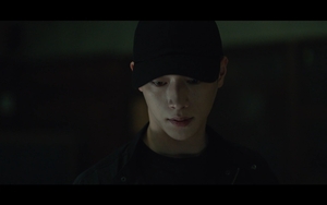 <b>서강준</b>, 여학생 교복 입은 백골 시신 발견 '섬뜩'('<b>언더커버 하이스쿨</b>'...