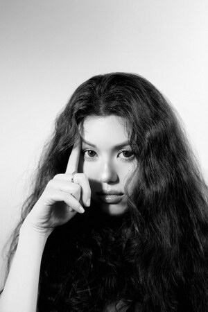 '뉴진스 다니엘 친언니' <b>올리비아 마쉬</b> 추가 입장 "<b>표절</b> 인정은 아니다...