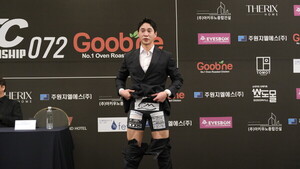 "<b>윤형빈</b>에게 지면 유튜브 삭제" <b>밴쯔</b>, 바지벗어 <b>대결</b> 진심 보여