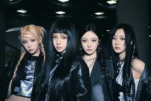 'K팝 레전드' <b>에스파</b>, <b>한국대중음악상</b> <b>3관왕</b> 쾌거