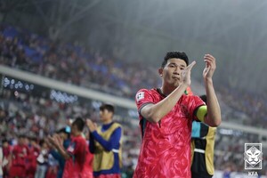 '대표팀 <b>부상</b>낙마' <b>김민재</b> 대신 <b>김주성 대체</b>발탁, 손흥민 17일-이강인 1...