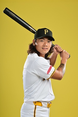 '초대박' <b>배지환</b>, 살아 남았다… MLB <b>개막 로스터</b> 진입 청신호
