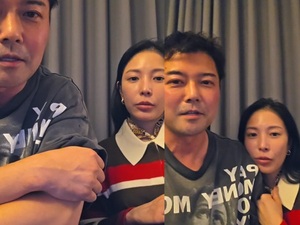 "집 더러워" 전현무X<b>보아</b> 동반 라이브에 누리꾼 깜짝 "무슨 사이?"