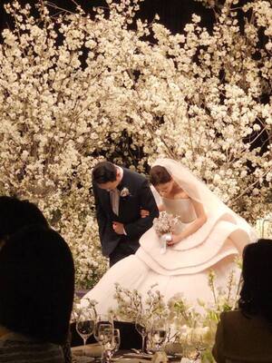 '팀 탈퇴' 전보람, <b>효민 결혼</b>식 참석… <b>티아라</b> 우정 '단단'