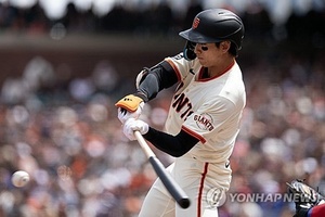 '<b>4경기 연속안타</b>' <b>이정후</b>, 타율 0.327… SF는 역전승