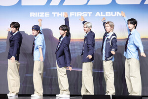 <b>라이즈</b> '<b>플라이 업</b>'
