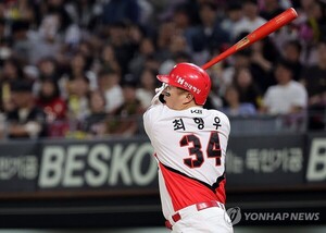 <b>폰세</b> 제쳤다… '역대 최고령' 최형우, 5월 <b>월간 MVP</b>