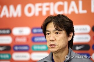 '월드컵 본선 확정' <b>홍명보</b> 감독 "<b>손흥민</b>, 쿠웨이트전 나설 수 있어"