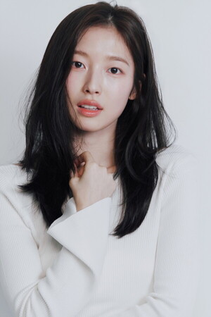 <b>오마이걸 아린</b>, '<b>츄</b>'와 한솥밥…ATRP와 전속 계약