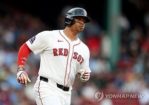 <b>이정후</b>의 SF, '올스타 3회' 라파엘 <b>데버스</b> 트레이드 영입