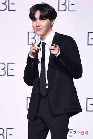 방탄소년단 <b>제이홉</b>, 18일 '<b>배철수</b>의 <b>음악캠프</b>' <b>출연</b>