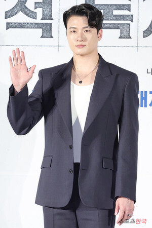 <b>신승호</b>, <b>십자인대 파열</b> 수술로 <b>군 면제</b> 판정