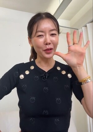 <b>안선영</b>, '치매 母 두고 <b>캐나다</b> 이민'설 해명 "<b>거주지</b> 옮기는 것뿐"