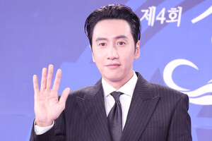 이광수, '<b>청룡시리즈어워즈</b>' 남우조연상 <b>수상</b>