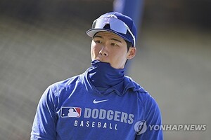 '오타니 만화쇼' 속 8타석 연속 <b>무안타</b> 웃지 못한 <b>김혜성</b>