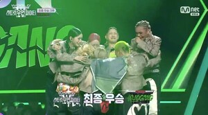 '<b>스우파3</b>' 오사카 오죠 갱 최종 <b>우승</b>…에이지 스쿼드, 10점 차 2위