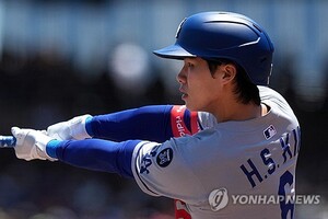 헛스윙 8번-<b>4삼진</b>-3할 붕괴 위기… <b>김혜성</b>, MLB 데뷔 후 최악의 날[스한...