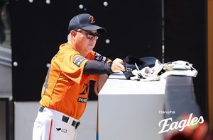 역사적인 <b>류현진</b>·김광현 첫 맞대결… <b>김경문</b> 감독 "옛날 생각이 나네요...