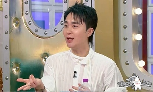 '얼굴 없는 가수' <b>조성모</b>, <b>강동원 질투</b>하다 흑역사 생성…'다짐' 뮤비 뒷...