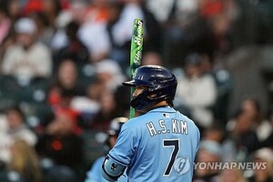 떠나는데 이럴거야… <b>애틀랜타</b>행 <b>김하성</b> 향한 야속한 혹평