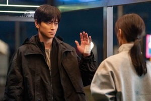<b>전지현</b>X<b>강동원</b> 만난 '<b>북극성</b>', 오늘 3화 동시 공개