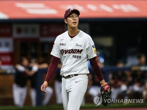 어깨 부상인데… <b>안우진</b>, <b>1군 엔트리</b> 등록→남은 7경기 선수단과 동행