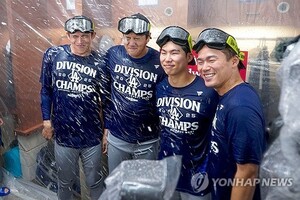 '<b>오타니</b> 54<b>홈런</b>-<b>다저스</b> 지구 <b>우승</b>' 겹경사, 김혜성은 교체로 나와 삼진
